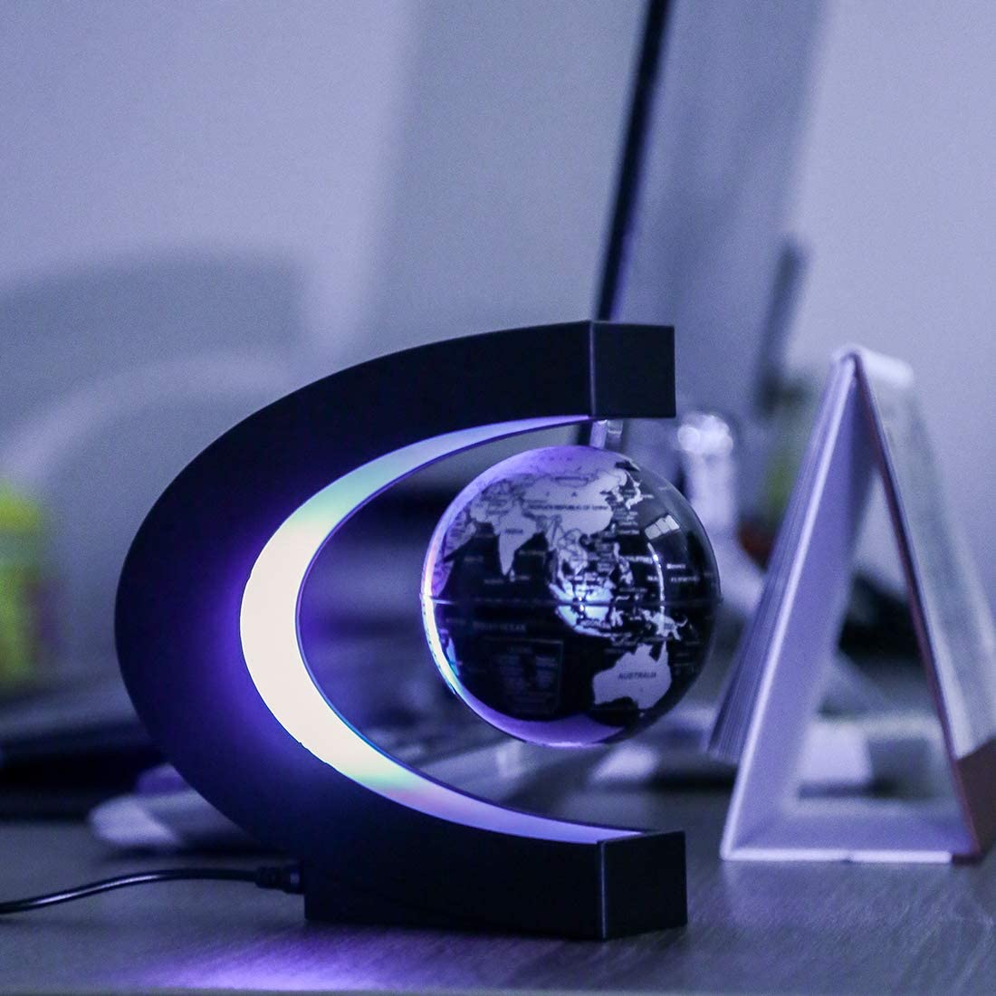 Magnetic Levitating Globe with LED Lighting - Smart Tech Shopping