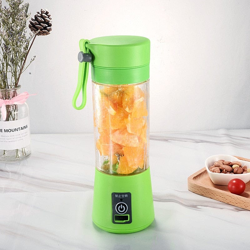 Mini Electric Juicer, Handheld Fruit Milkshake Blender - Smart Tech Shopping